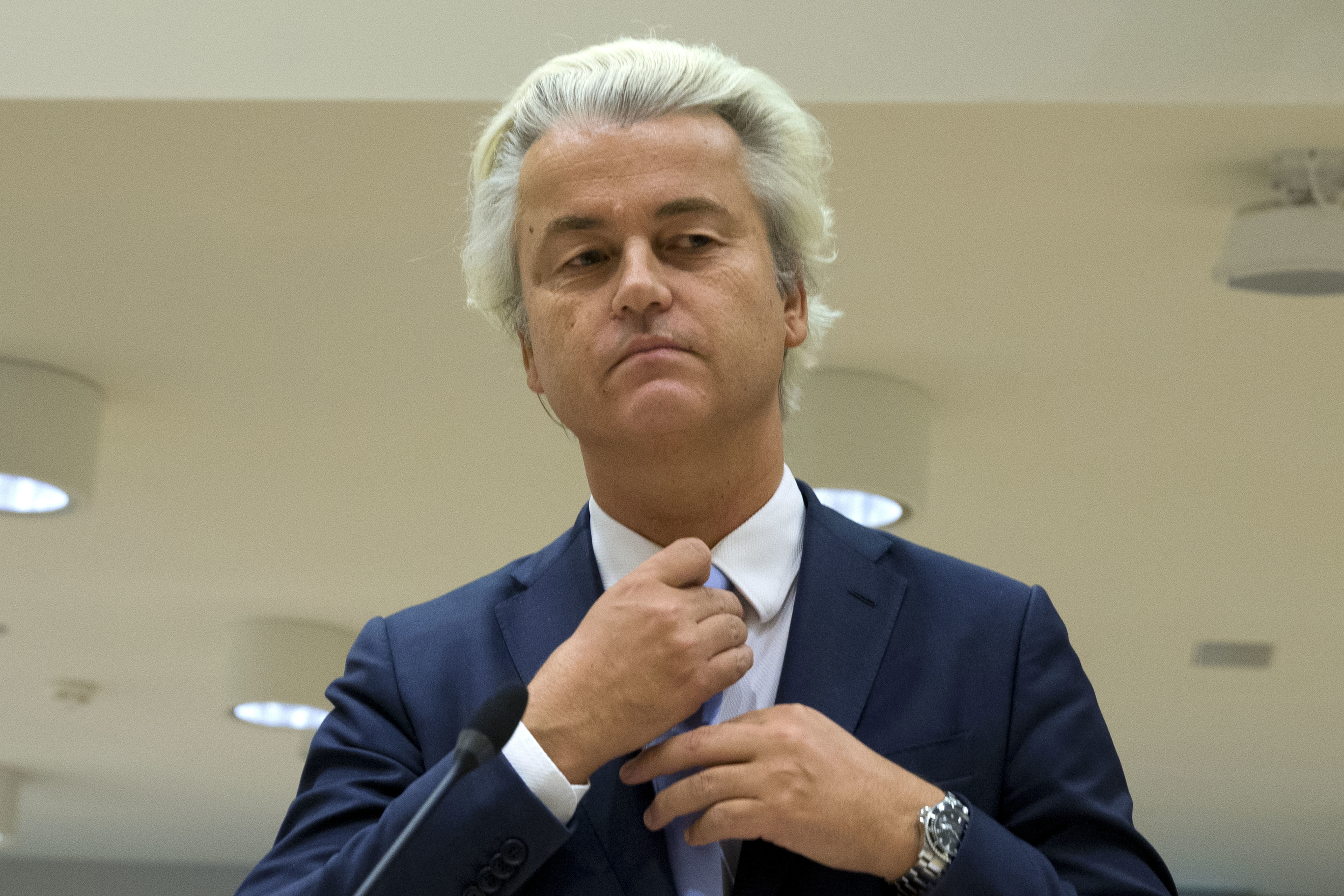 Холандският крайнодесен депутат Герт Вилдерк в момент от процеса срещу него, 23 ноември 2016-а
