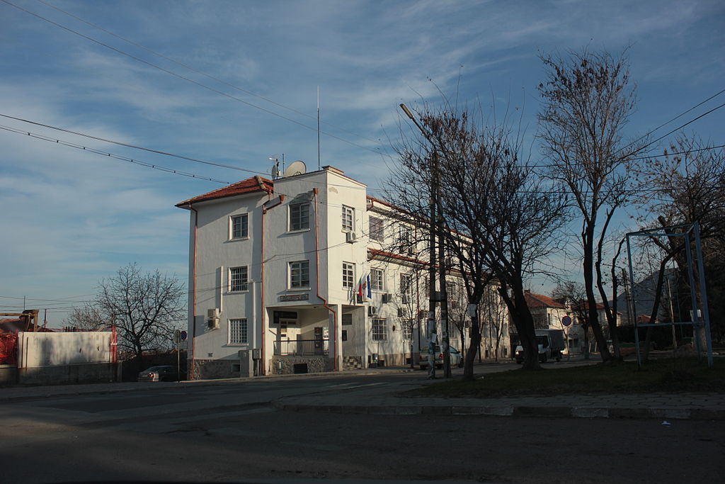 Сградата на община Куклен. Снимка: Антон Лефтеров