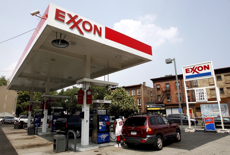 Eксън Мобил е водеща световна нефтена компания