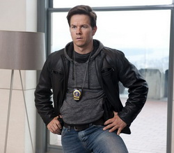 Марк Уолбърг преоткрива смисъла на думата "герой"