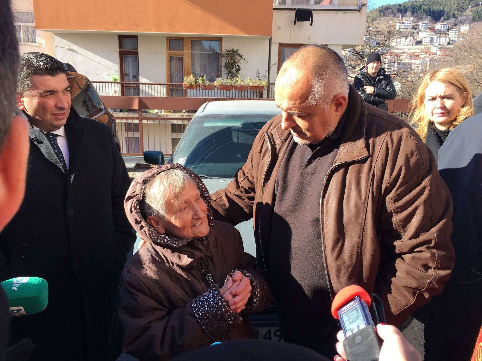 Бойко Борисов беше в Смолян, където посети собственици на санирани жилищни блокове
