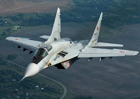 Радев: МиГ-29 би трябвало да са вече на земята