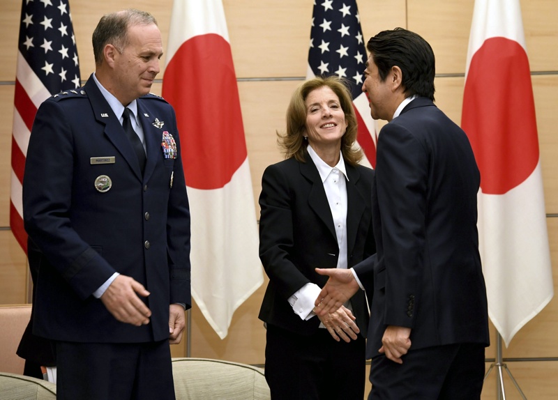 САЩ връщат на Япония земя на остров Окинава