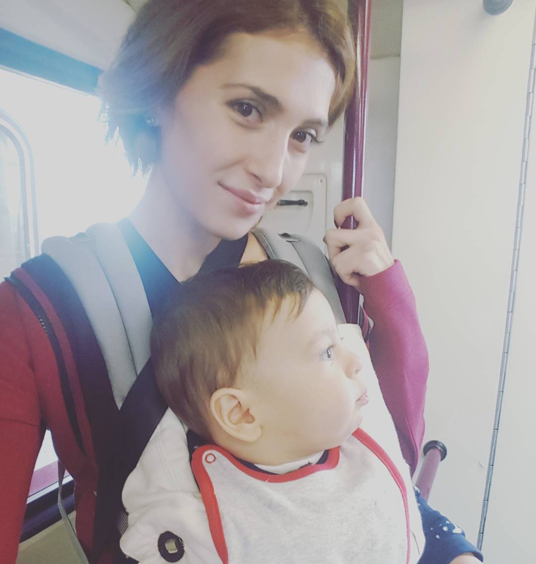 Ромина Тасевска със сина си Антонио