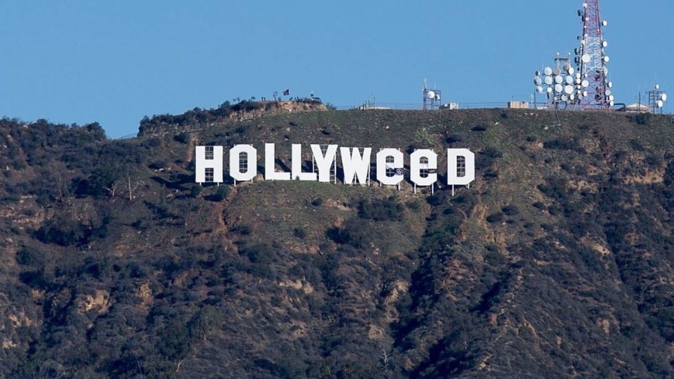 Hollywood осъмна с надпис Hollyweed