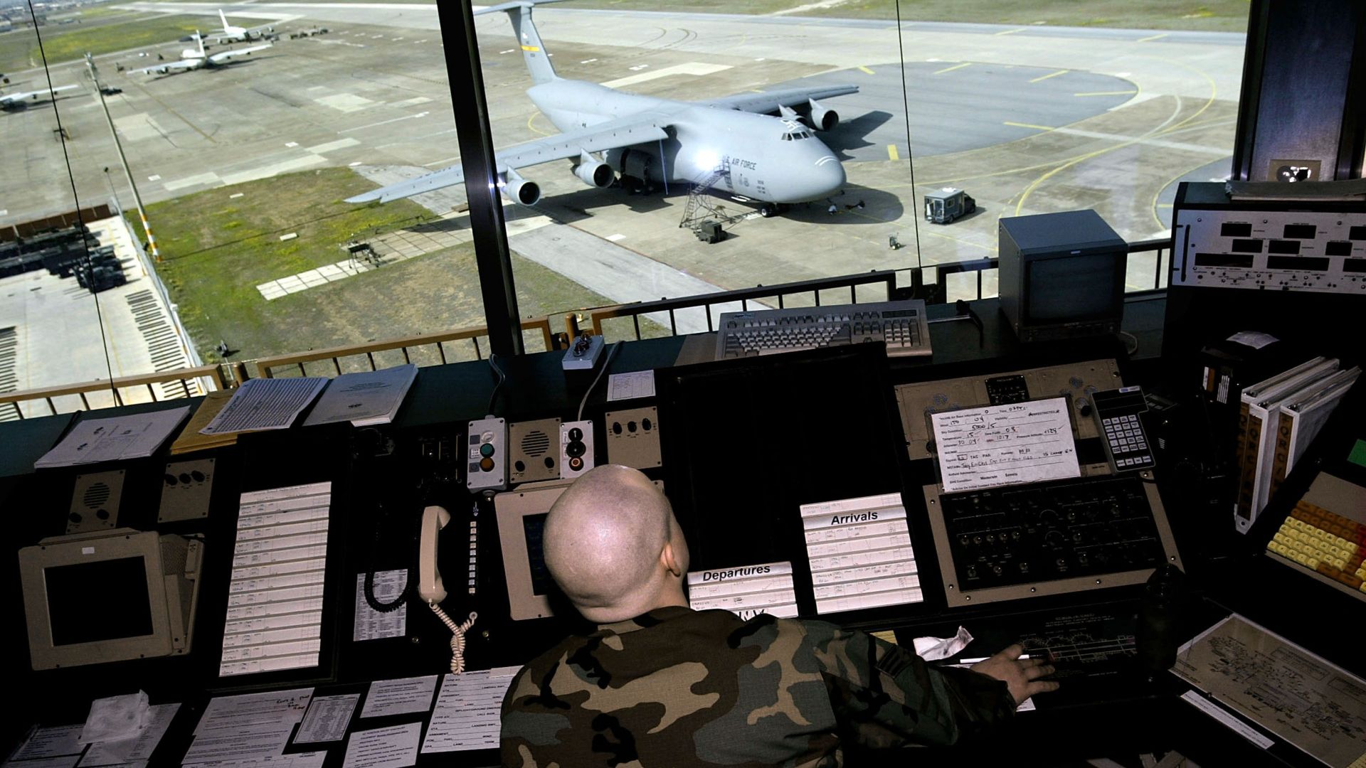 Турският президент Реджеп Тайип Ердоган заплаши че ще затвори ако