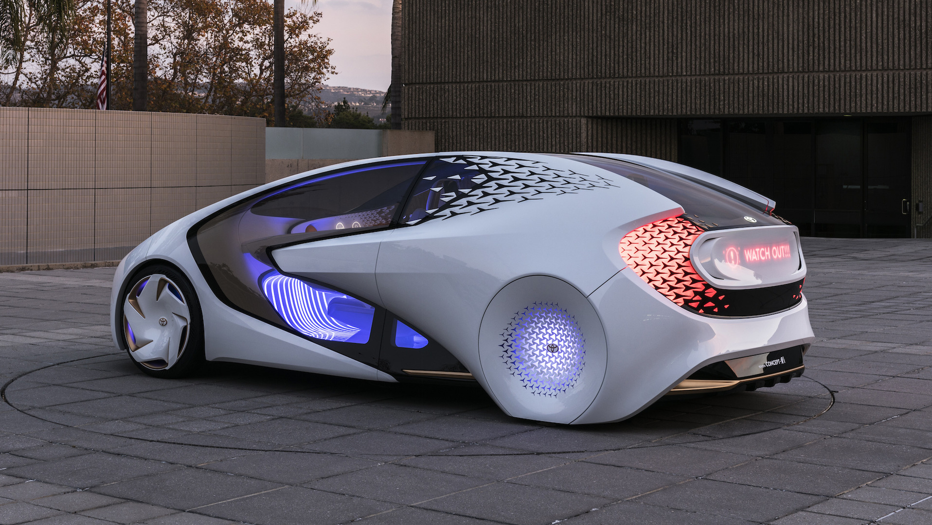 Toyota се подготвя за бъдещето с Concept-i