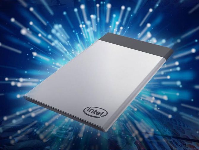 Intel създаде компютър колкото кредитна карта
