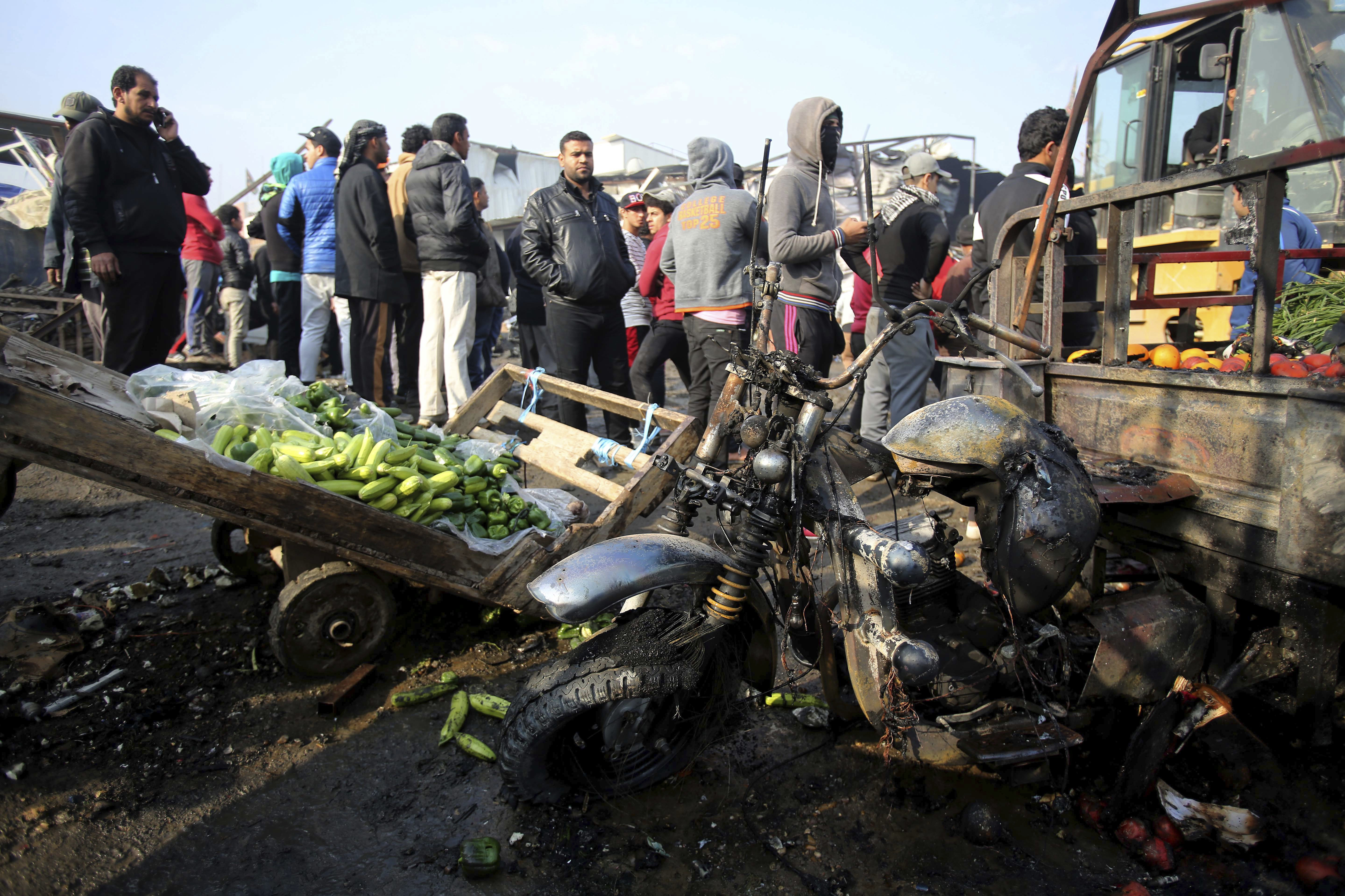 Самоубиец взриви камион бомба в Багдад, има жертви