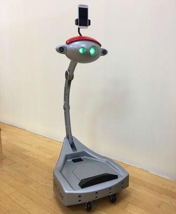 Създадоха Нанибот - роботизирана бавачка на деца