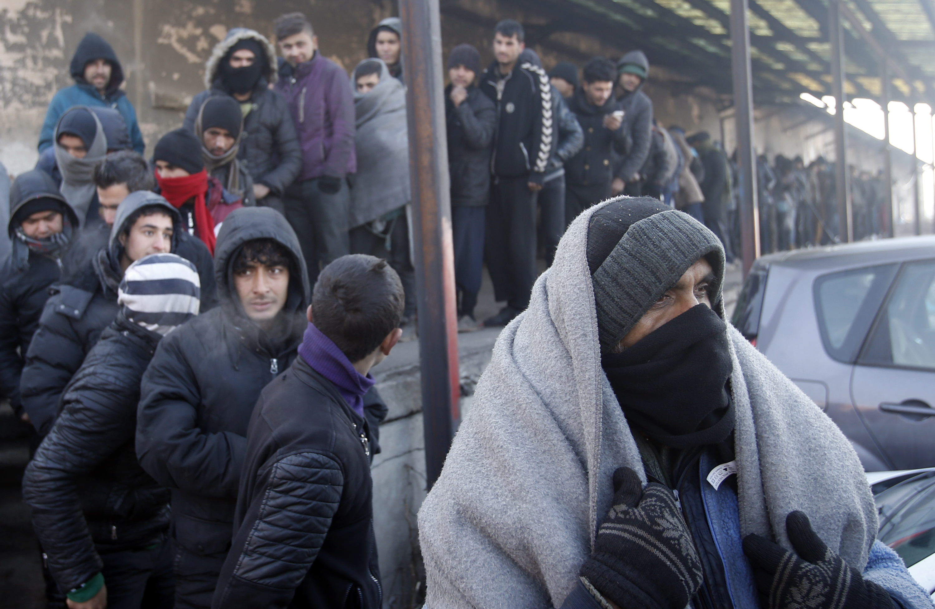 Ислямисти ще опитат да влязат през каналите за бежанци в Европа