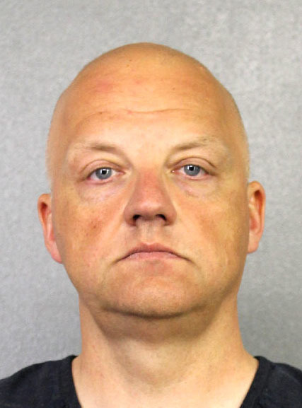 Оливер Шмит, арестуваният бивш шеф на служба на ”Фолксваген” в САЩ