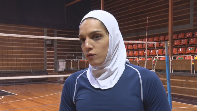 29-годишната Маедех обясни, че играе с хиджаб по собствено желание