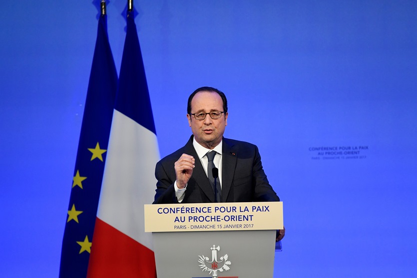 Френският президент Франсоа Оланд говори на близкоизточната мирна конференция