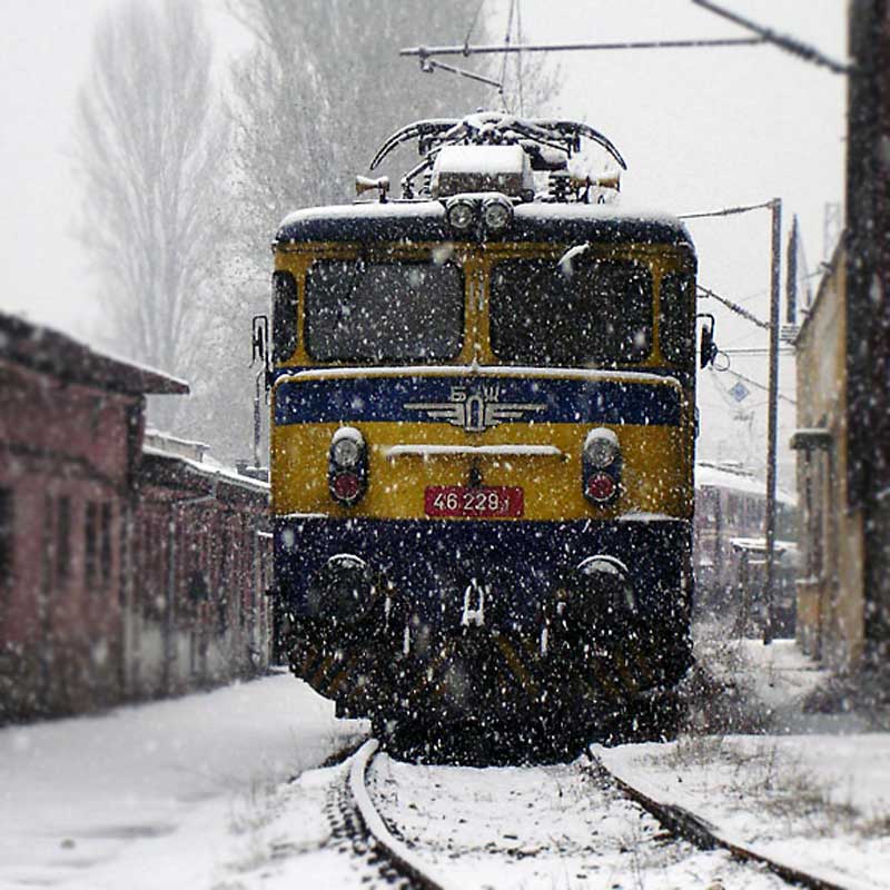 Влаковете не се движат в участъците Самуил – Каспичан и Варна – Добрич – Кардам