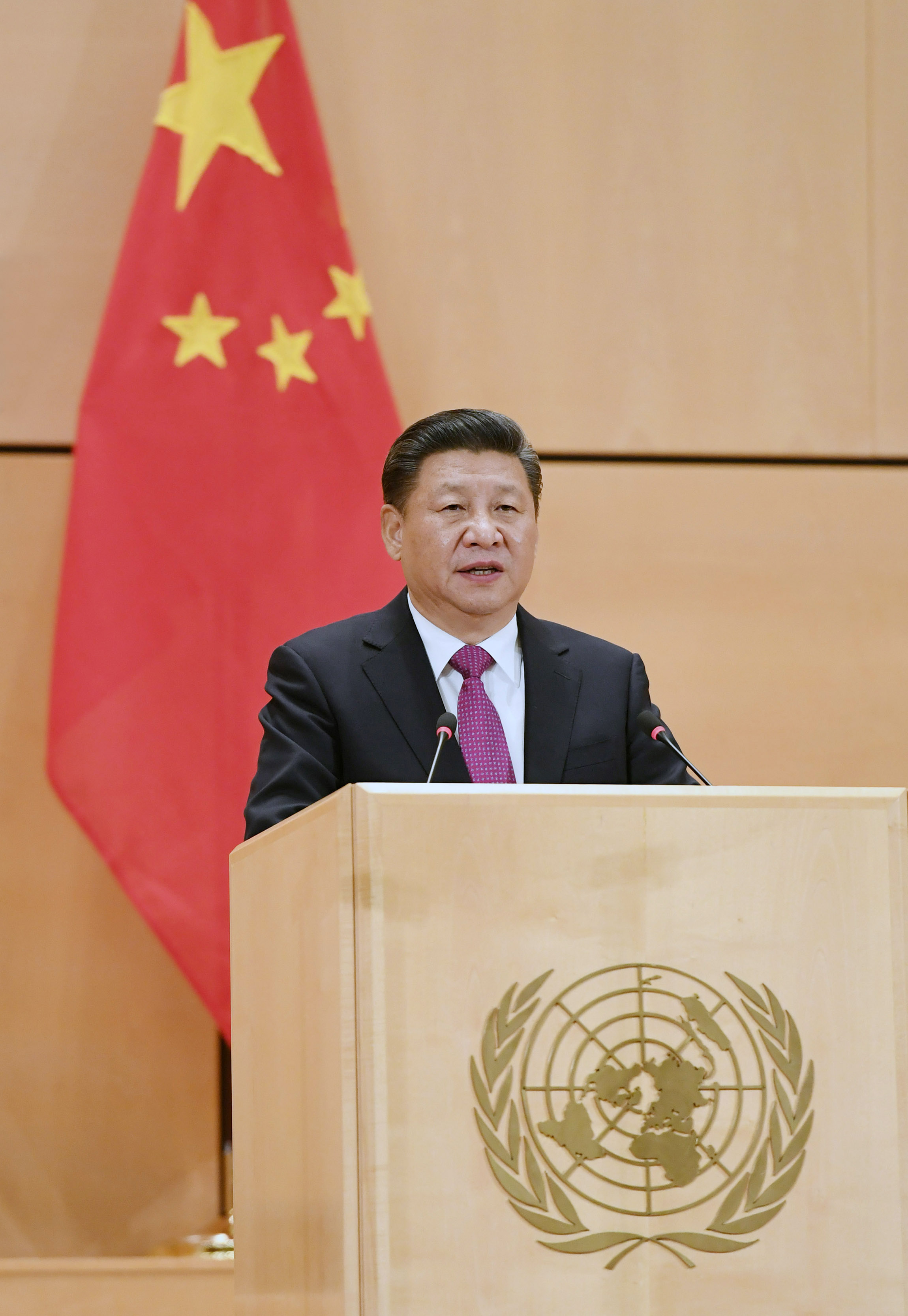 Пекин напомни на Тръмп политиката „Един Китай”