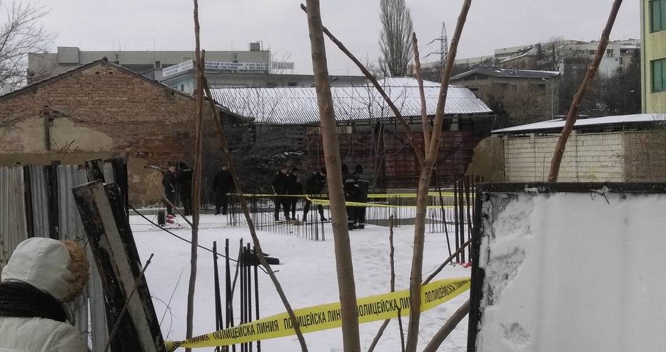 Откриха убит мъж в шахта във Варна, задържаха трима