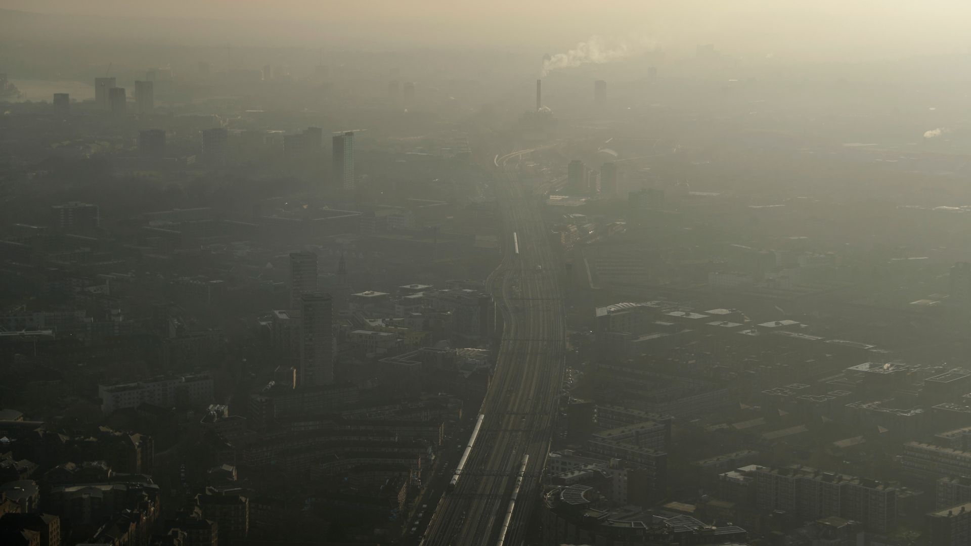 Нов пик на замърсяване на въздуха в Париж