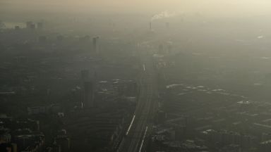 Отчетоха замърсяване на въздуха над нормите в 9 града у нас