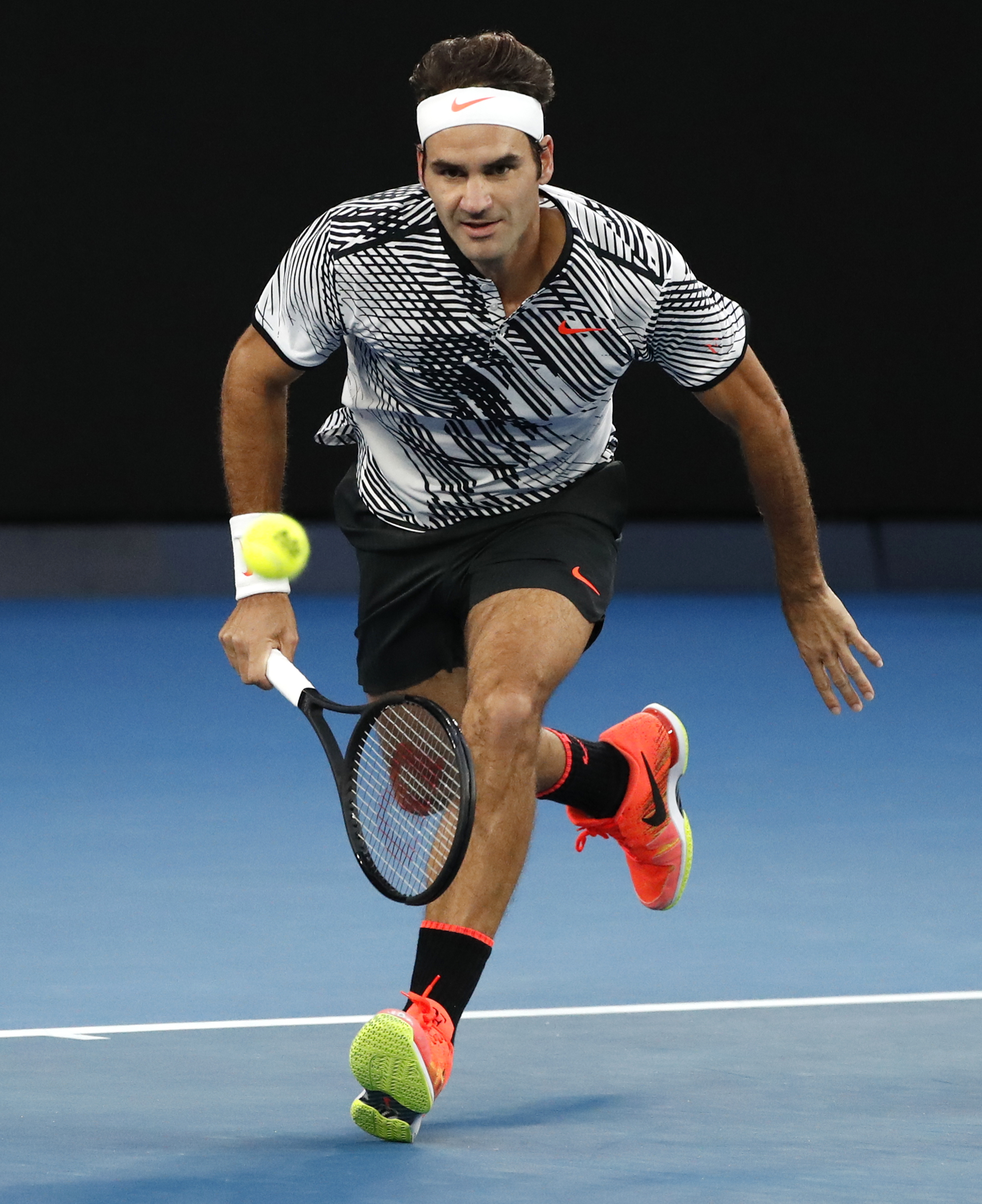 Роджър Федерер продължи впечатляващото си представяне от началото на сезона
