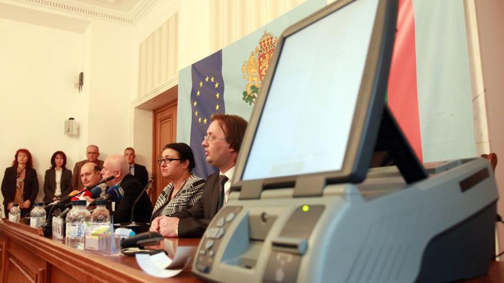 Централната избирателна комисия определи победителя в обществената поръчка за наемане