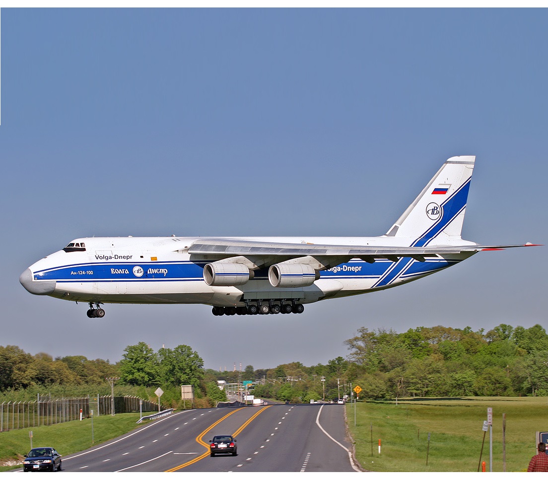 Antonov An-124