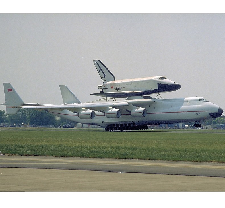 Antonov An-225 Mriya e най-големият самолет на Земята