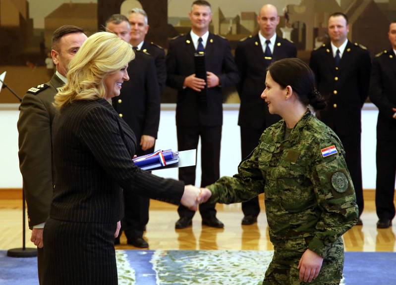 Все повече жени в Хърватия проявяват интерес към военната служба