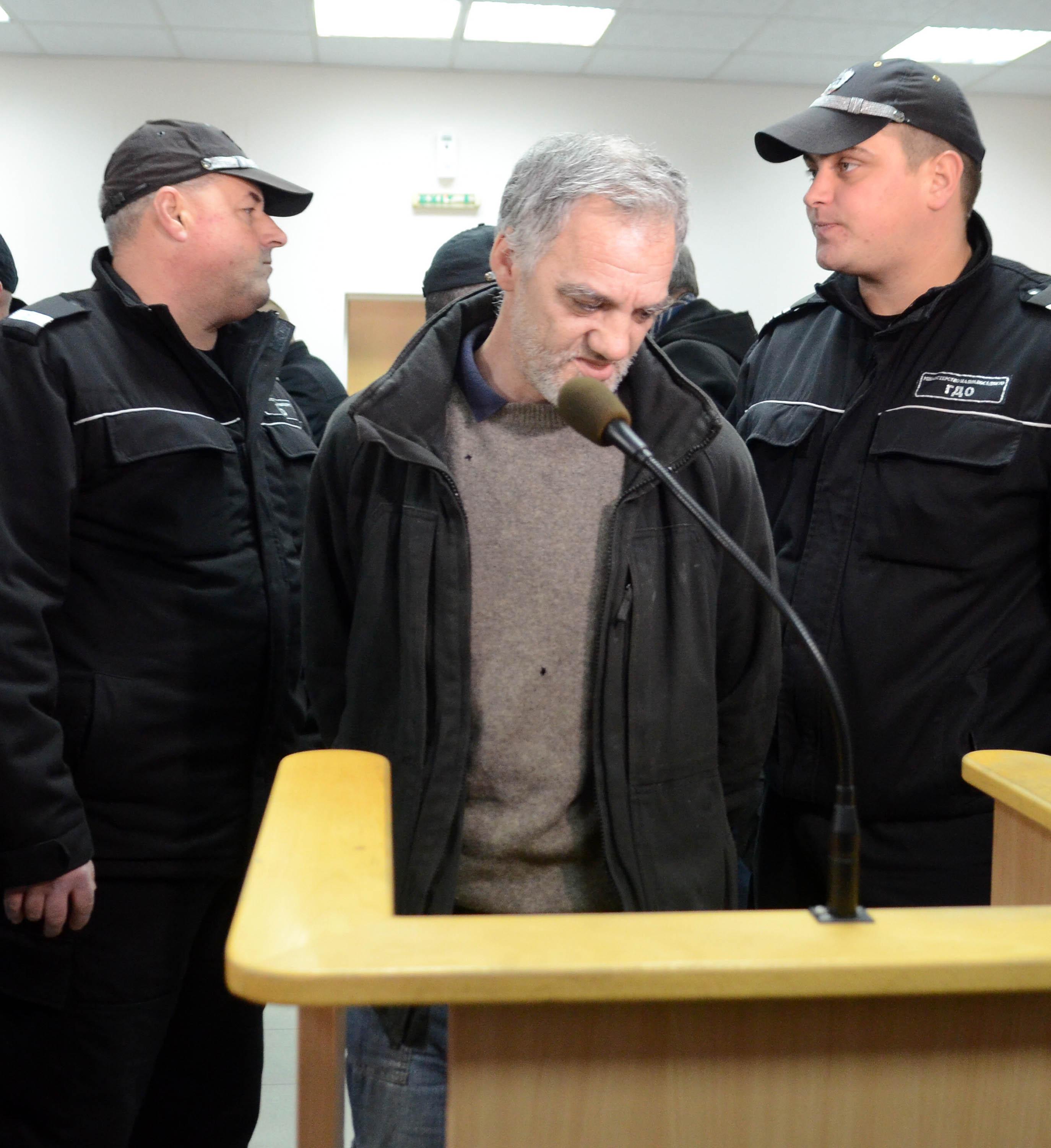 Клошарят Любомир Данчев се изправя за пореден път пред пловдивския съд по обвинение в палеж по непредпазливост