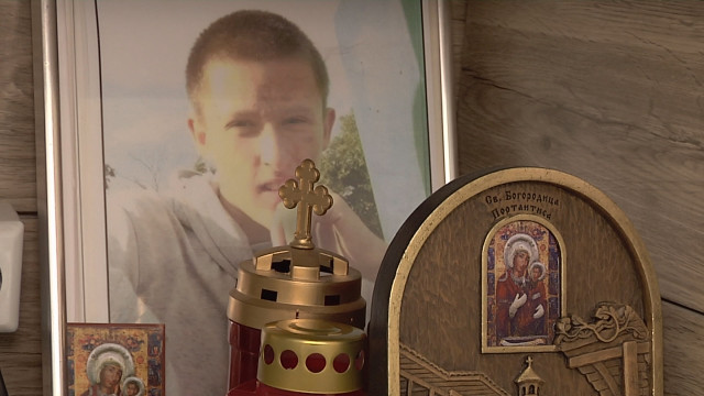 Момче умря заради кон на пътя, наказаха баща му