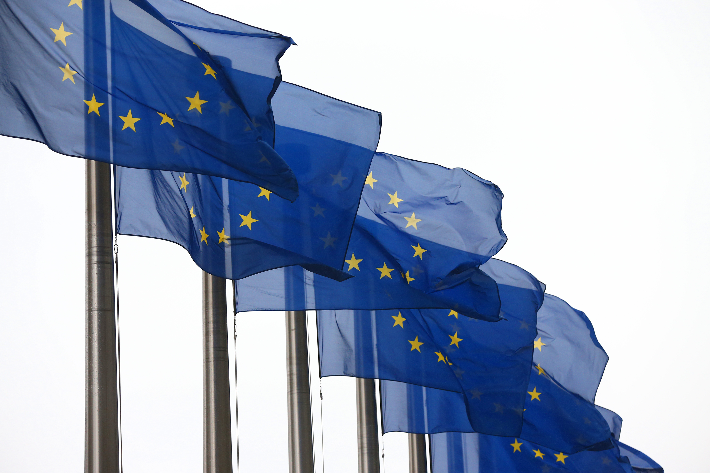 Страните членки на ЕС приеха във вторник миналата седмица черен списък със 17 данъчни убежища