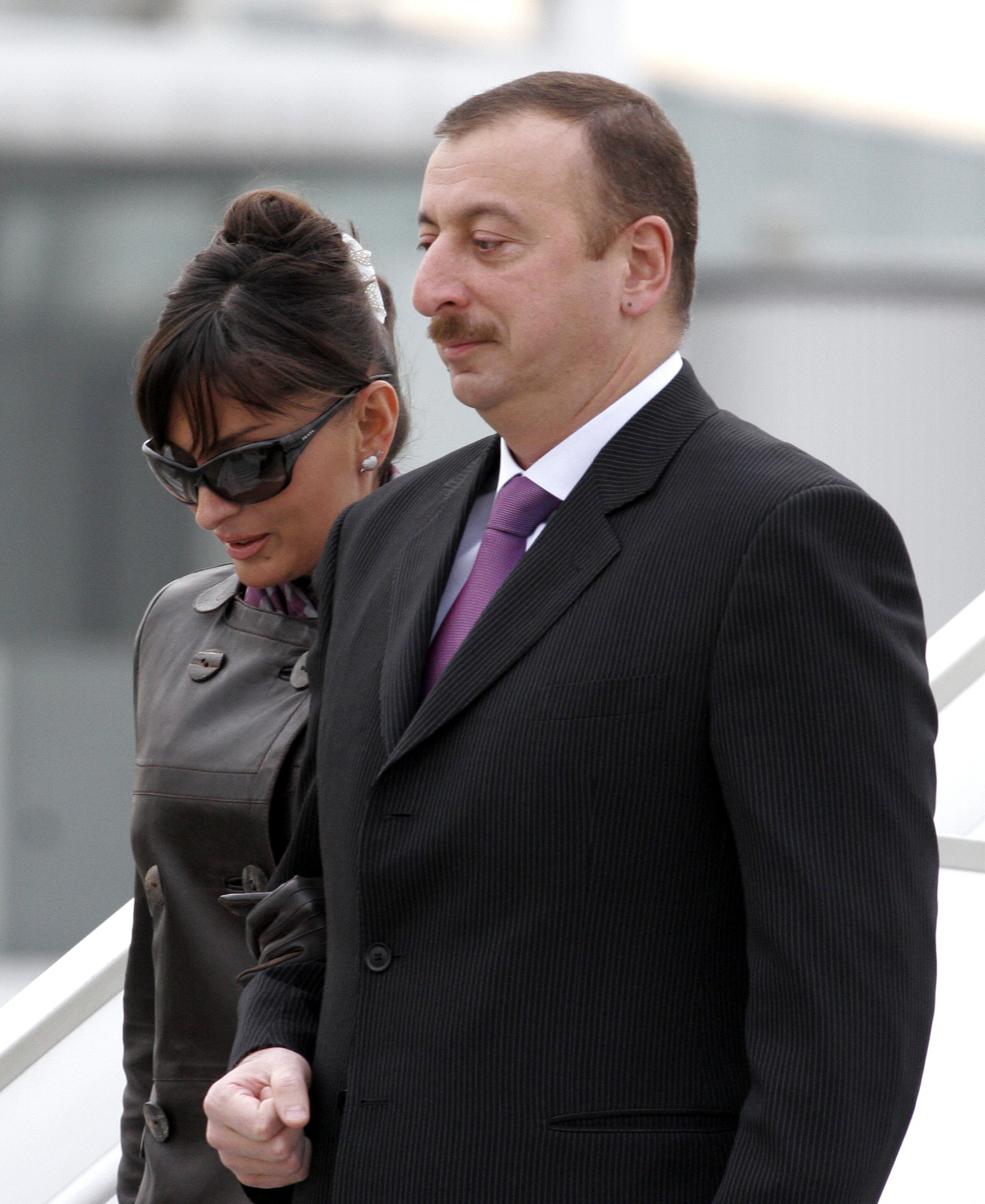 Илхам Алиев и Мехрибан Алиева, сега президент и вицепрезидент (архивна снимка, януари 2007-а, Париж)