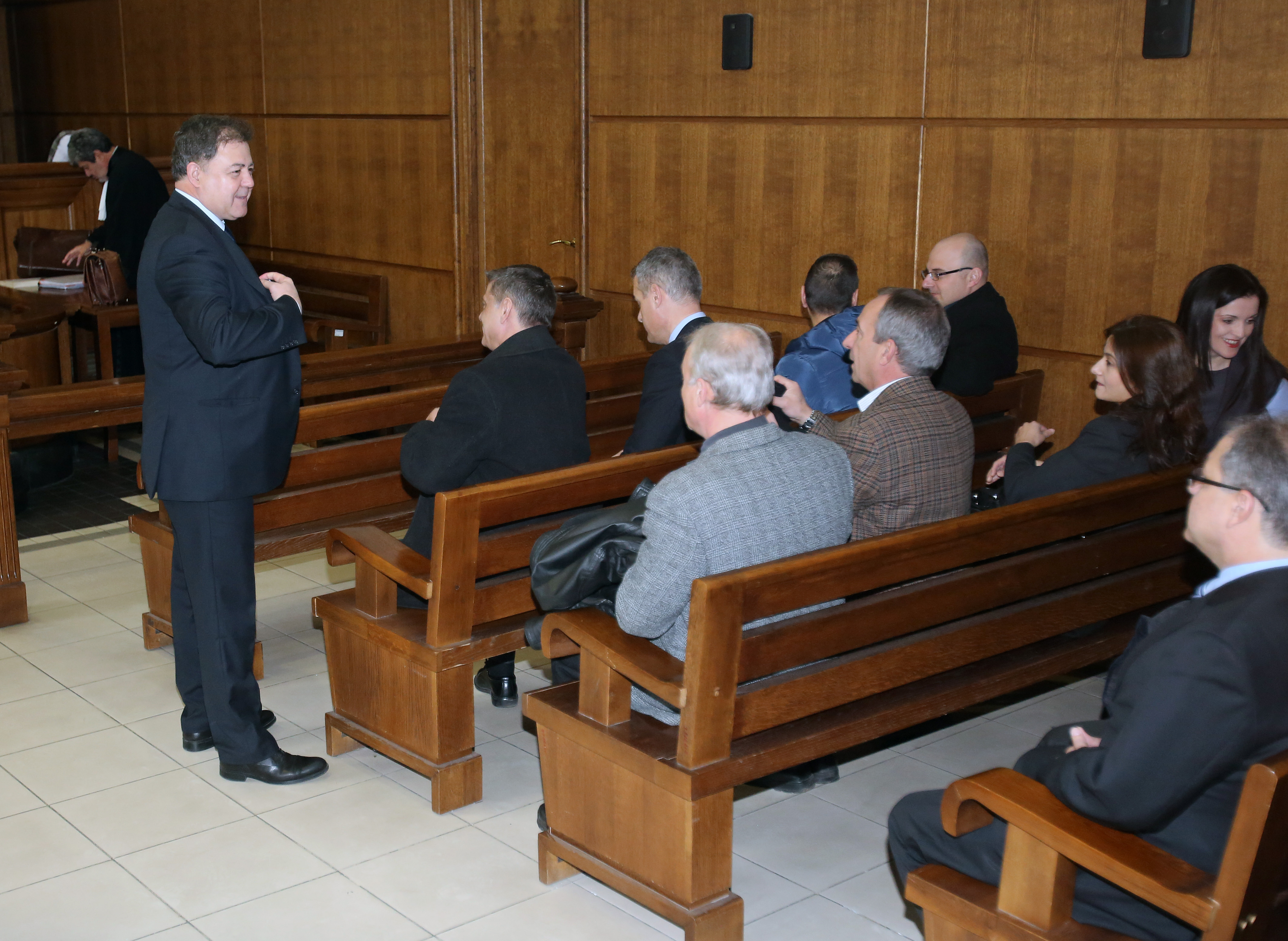 Бившият военен министър Николай Ненчев в съдебната зала по едно от делата срещу него