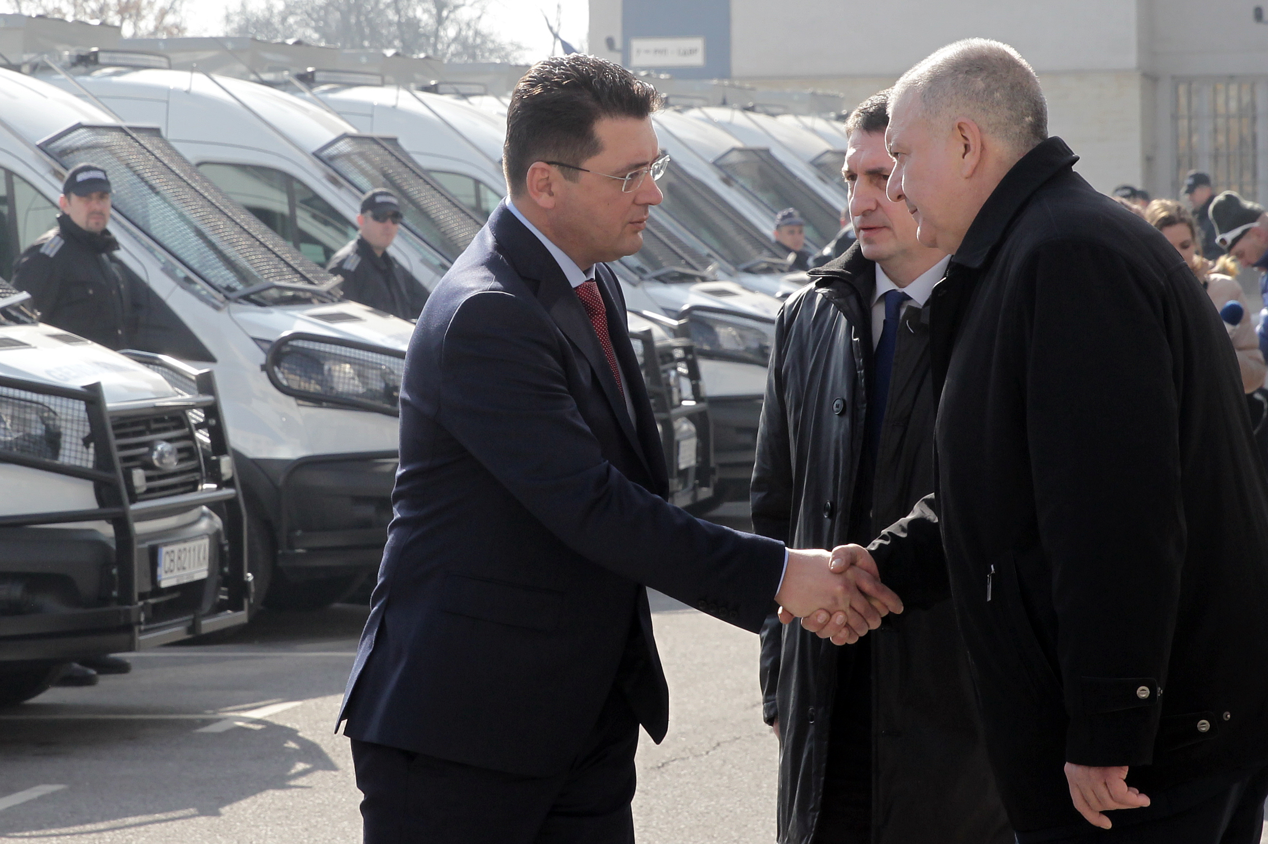 Министър Пламен Узунов (ляво) казал, че може да работи с Георги Костов (дясно), но му бил оказан натиск отгоре