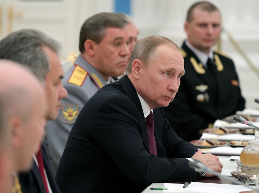 Руският президент Владимир Путин на среща с руски матроси