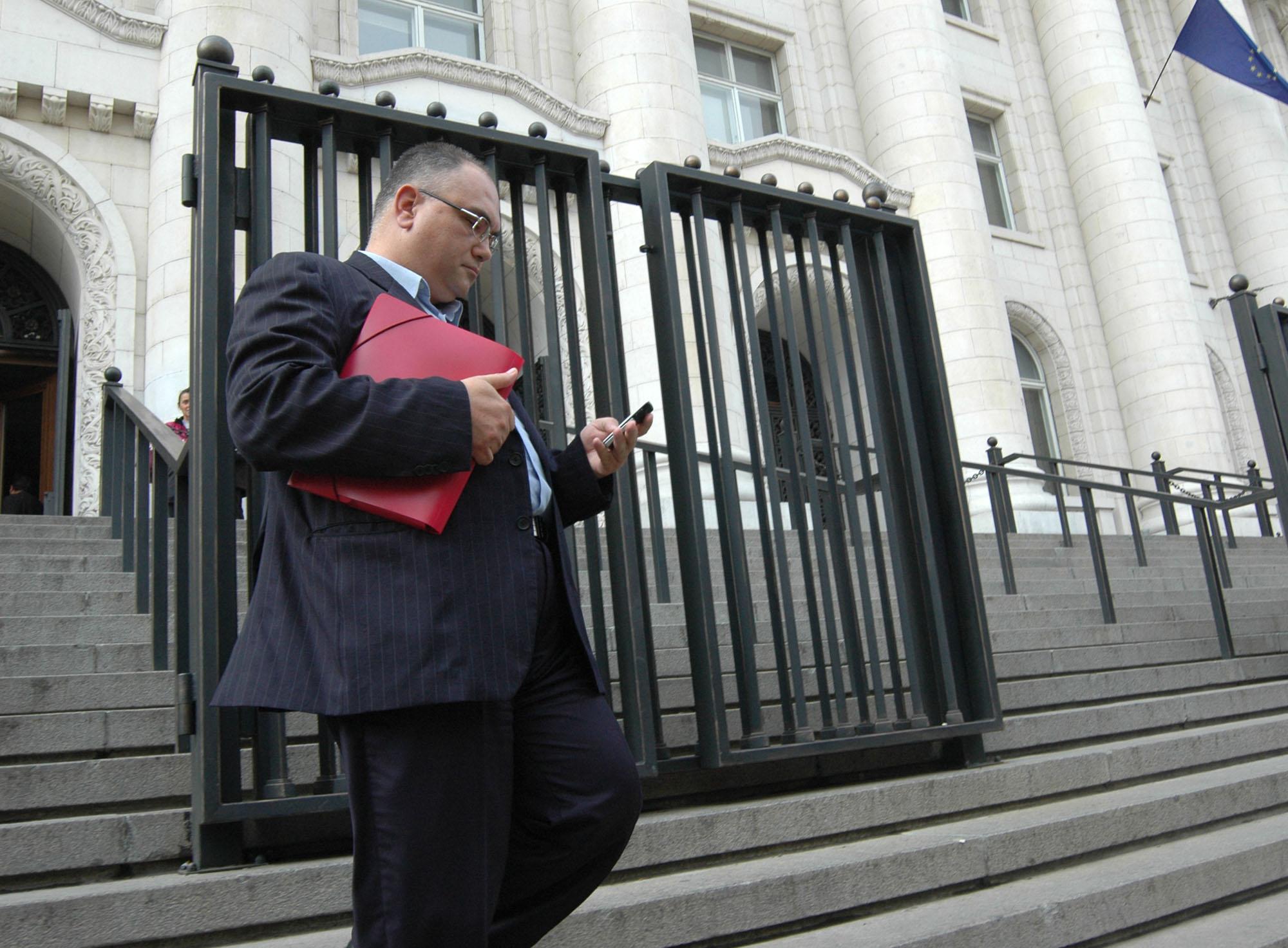Владимир Кузов пред Съдебната палата