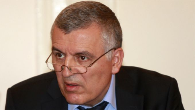 Красимир Ангарски: Валутният борд изигра своята икономическа  роля, сега трябва да приемем еврото