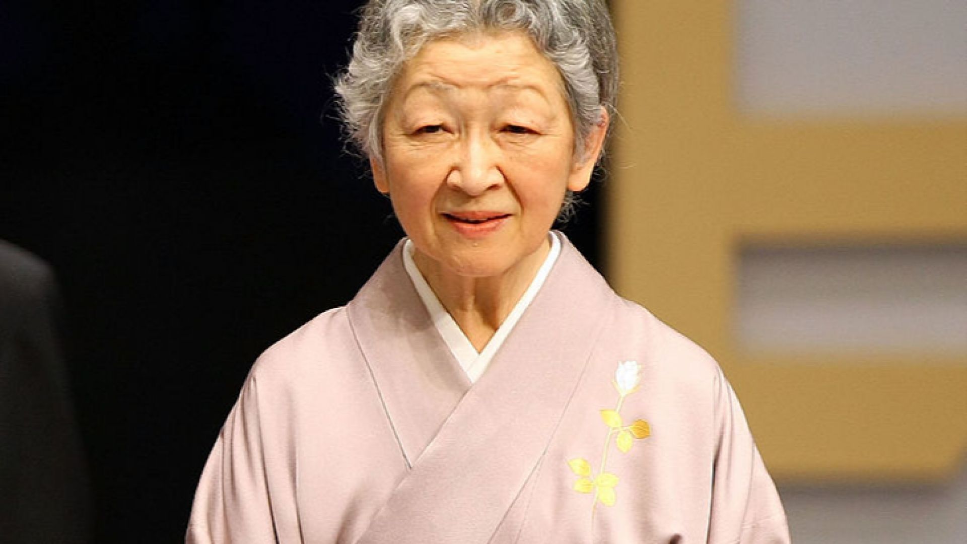 Почетната императрица Мичико е диагностицирана с рак на гърдата