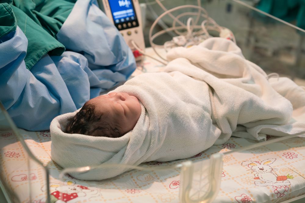 Китайка роди момче, а след 6 дни и две момичета