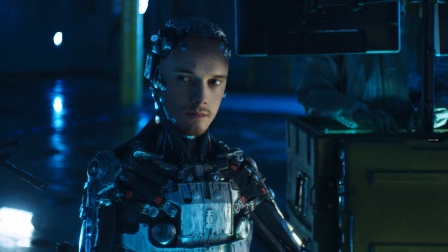 Късометражната фантастика "Rise" с Антон Йелчин става пълнометражен филм