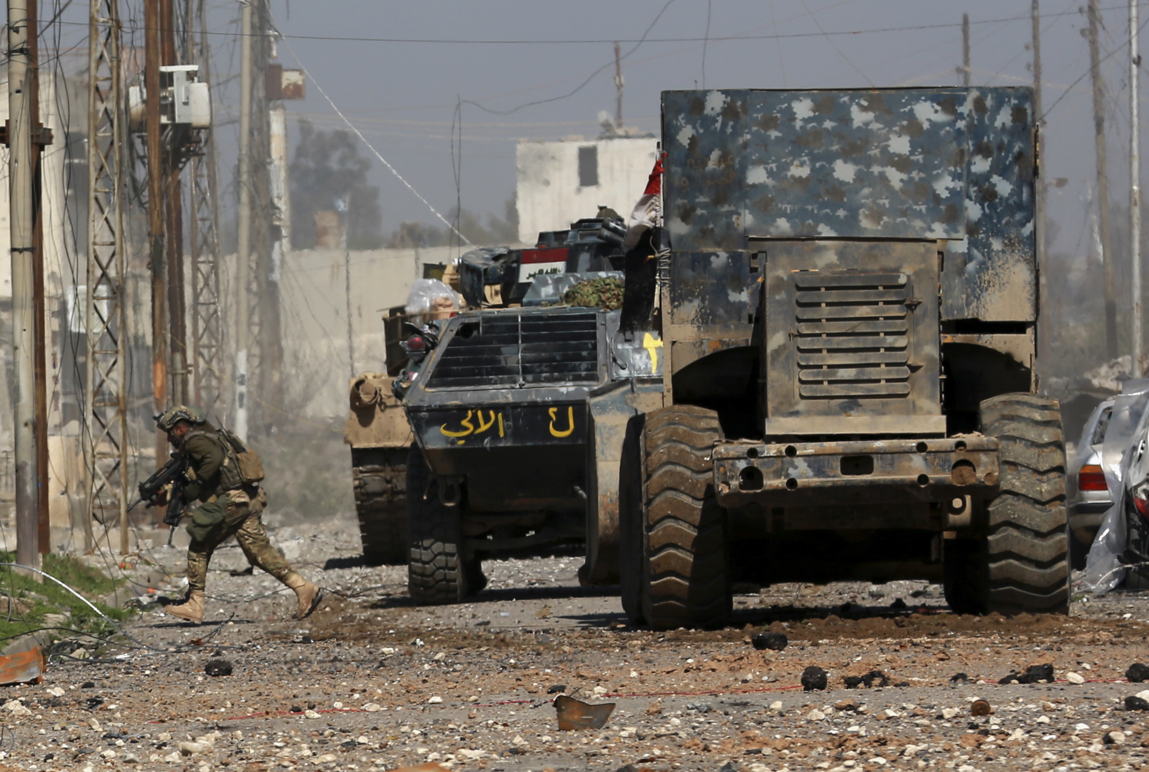 Иракски части навлизат в западен Мосул в пънеделник, 6 март