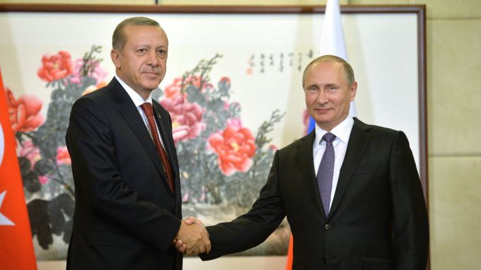 Путин и Ердоган ще обсъдят “Турски поток“ и други енергийни проекти на среща този петък в Москва