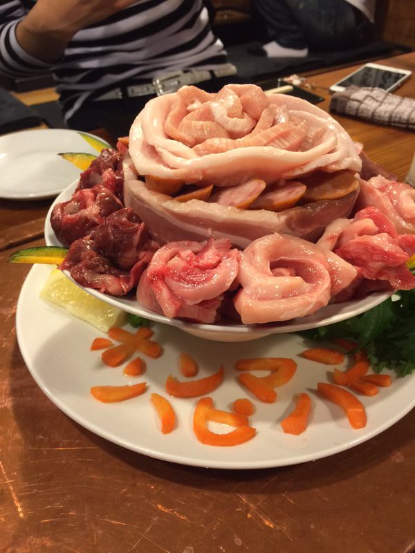 Тортите със сурово месо са хит в Япония