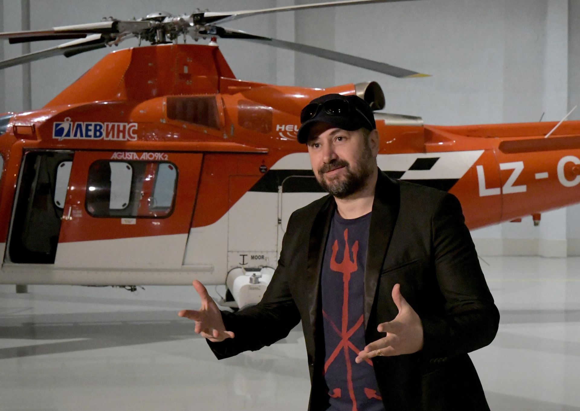 Tazi Pesen Ne E Za Lyubov Novata Rok Balada Na Stefan Vldobrev Impressio Dir Bg