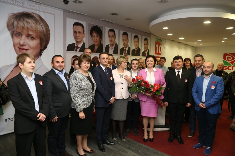 Корнелия Нинова на предизборна среща във Велико Търново