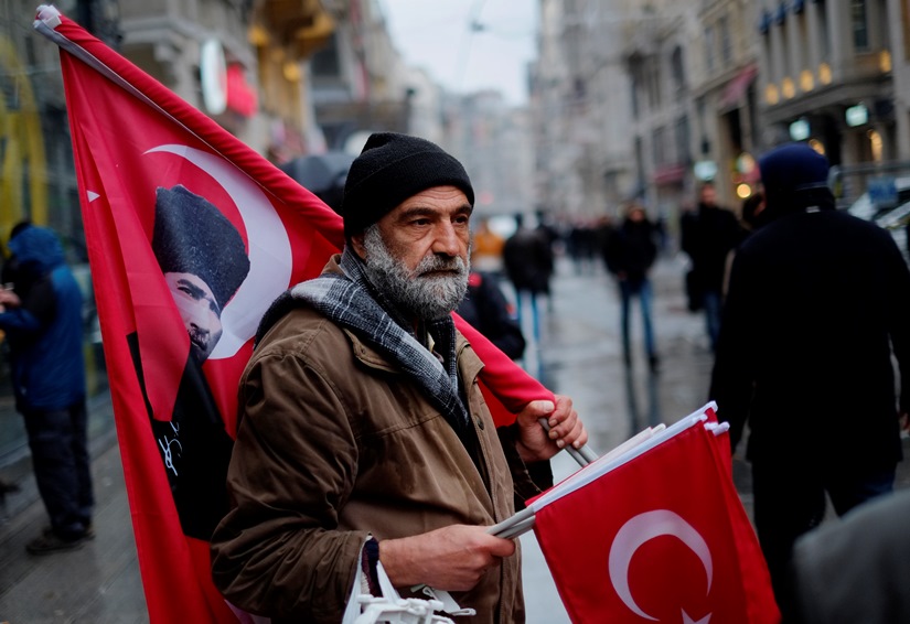 Съветът на Европа призова за диалог за турските митинги