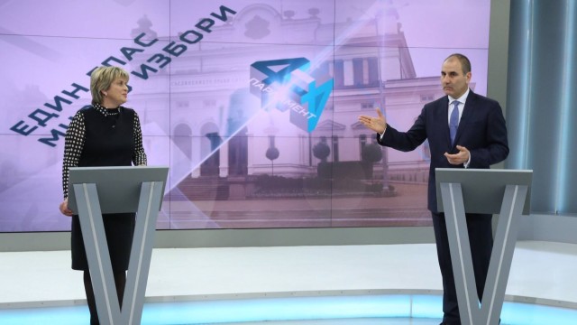 Весела Лечева и Цветан Цветанов се изправиха един срещу друг, след като лидерите им не се договориха за дебат