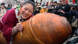Започнаха фестивалите на фалоса в Япония