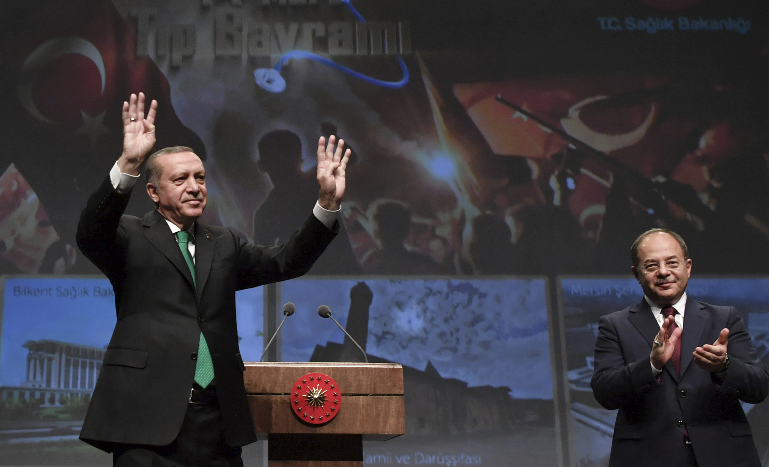 И Германия може да забрани на турски политици да агитират