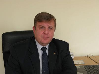 Очаква се Красимир Каракачанов да бъде вицепремиер и министър на отбраната